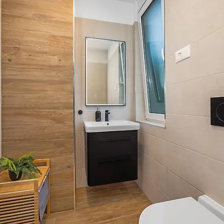 Pinus - Private Pool, Jacuzzi, Game Villa